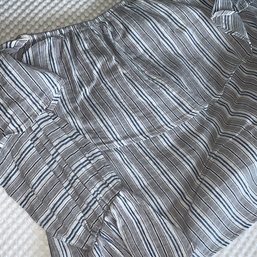 STRIPES ARE HOT RIGHT NOW!! - Picture 2 of 5